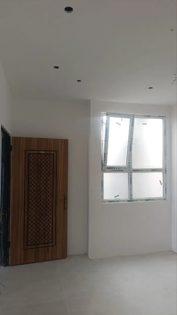 آپارتمان نوساز تک واحدی