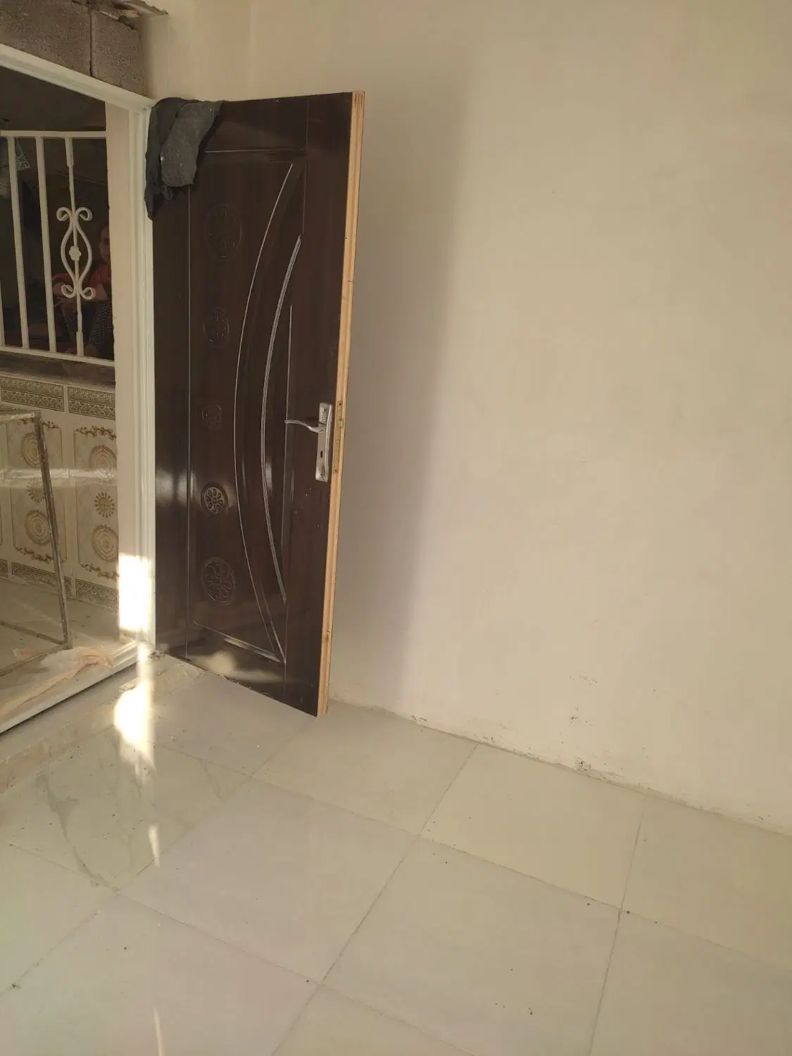 خانه ۱۰۰ متری ۲ خوابه. حیاط دار. فروشی نایسر