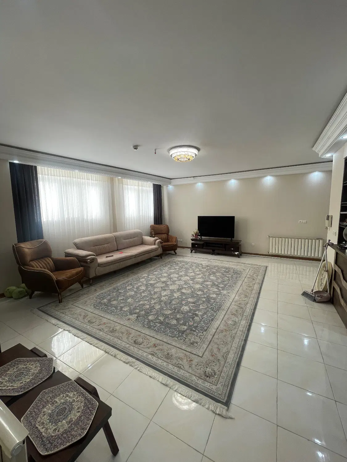 فروش ۱۰۵ متری ساختمان شهریاران سی۱