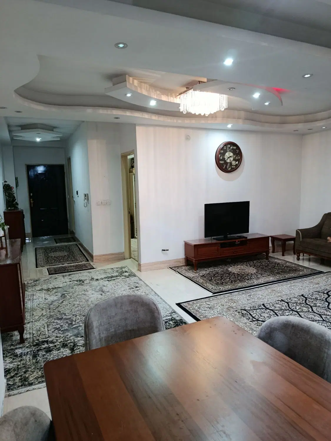 آپارتمان ۱۰۳متری دوخوابه