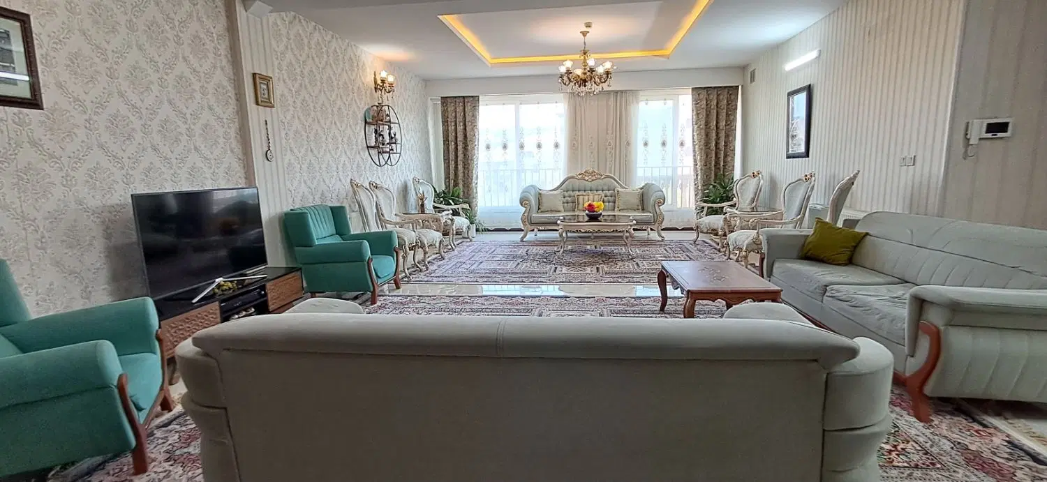 ۱۵۰ متر، تهاتر، ابتدای رضاشهر