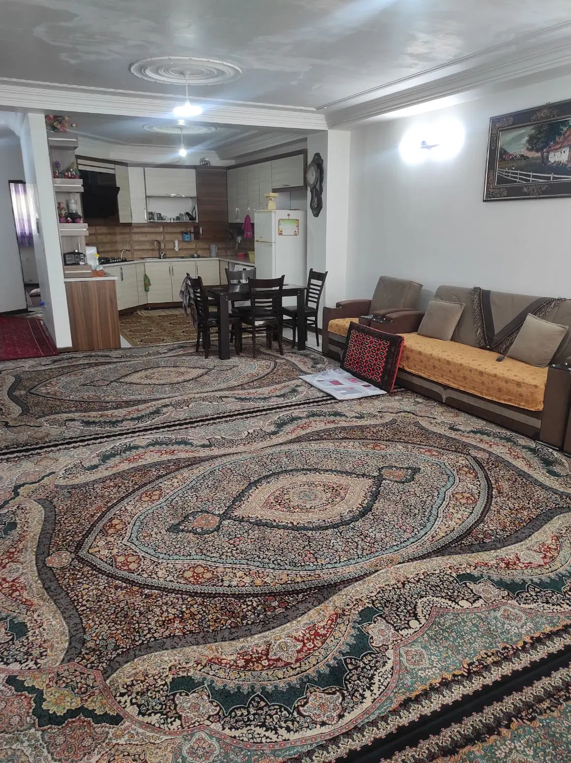 اجاره حیاط ویلایی امیریه رضا امامی