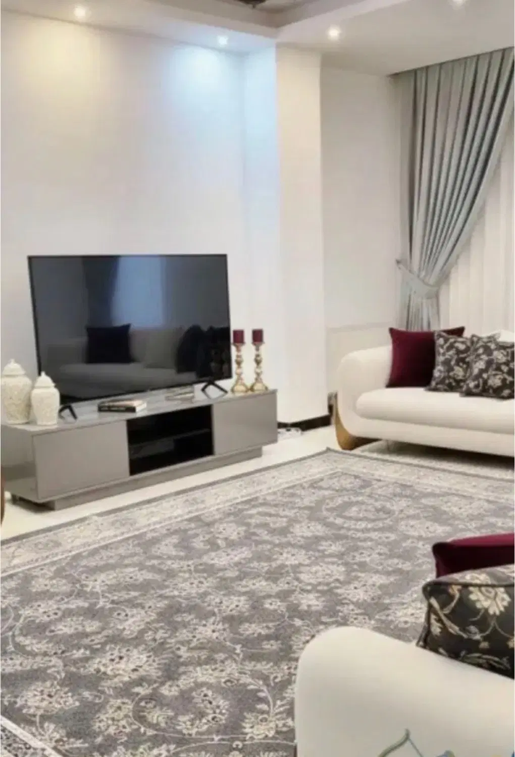 واحد ۵۴ متری فردوسیه