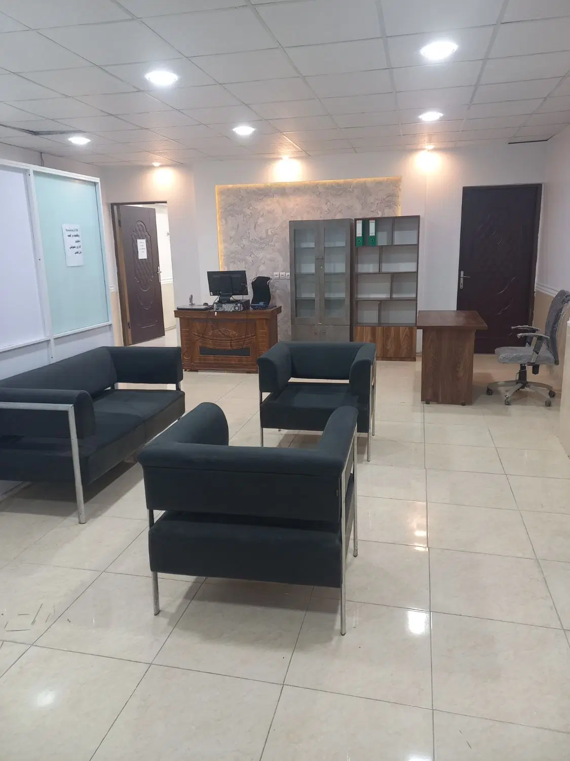 اتاق کاری با امکانات و اسپیلت