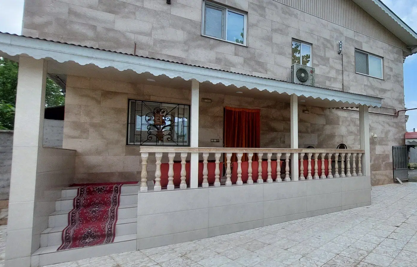 سلام . ویلای اجاره ای