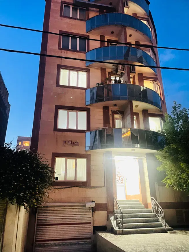 آپاراتمان ۱۰۵ متری آزادگان حداد