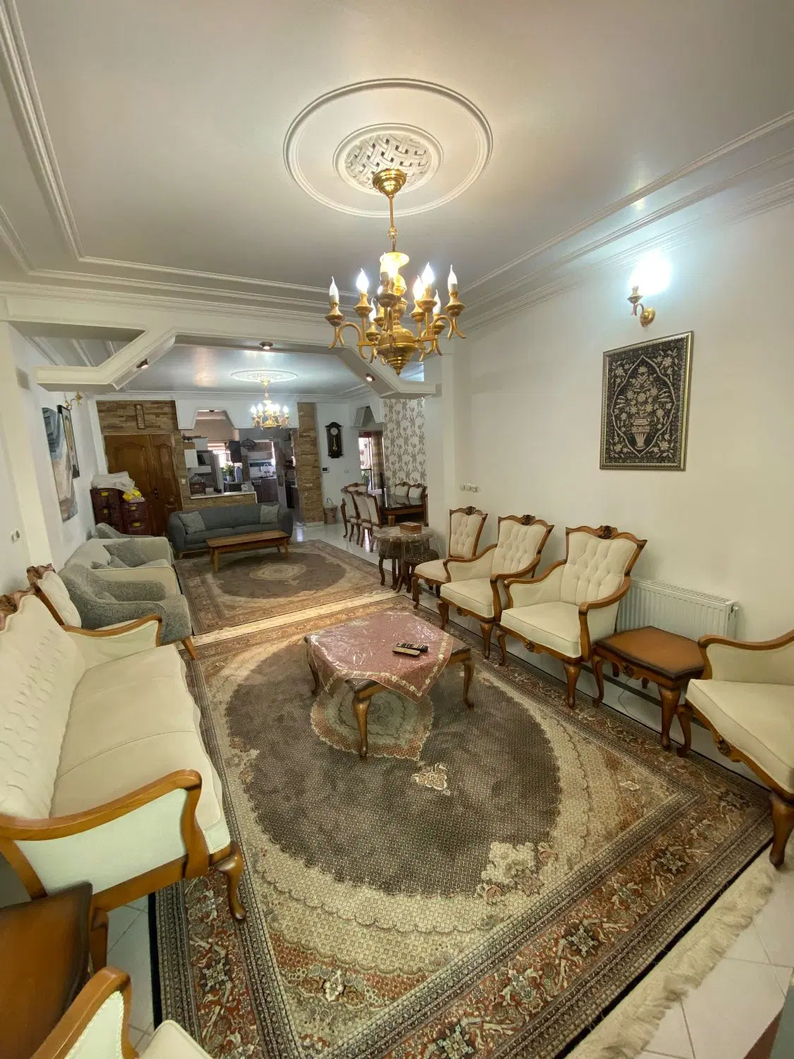 اجاره آپارتمان۱۵۰مترشیک فول امکانات درخیابان هراز