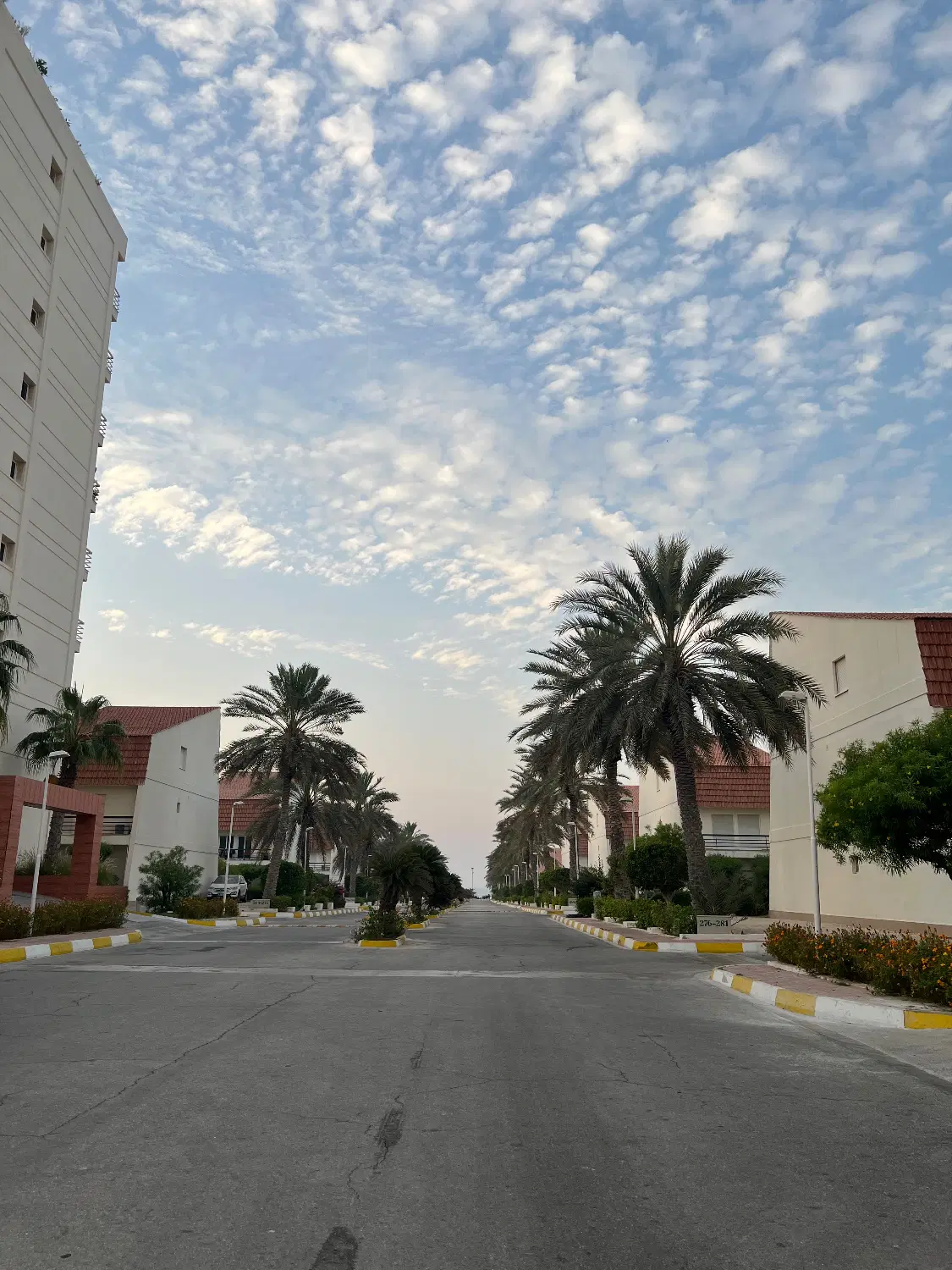 رهن و اجاره ۱۷۰ متر دامون ساحلی ۲ دید کامل دریا