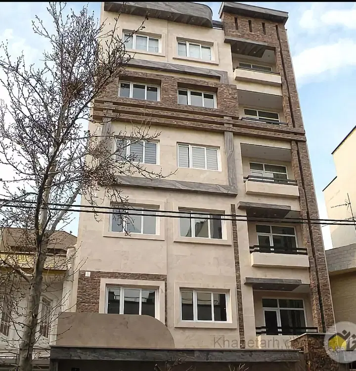 واحد آپارتمان دو خواب همکف بازسازی شده شیک ومرتب