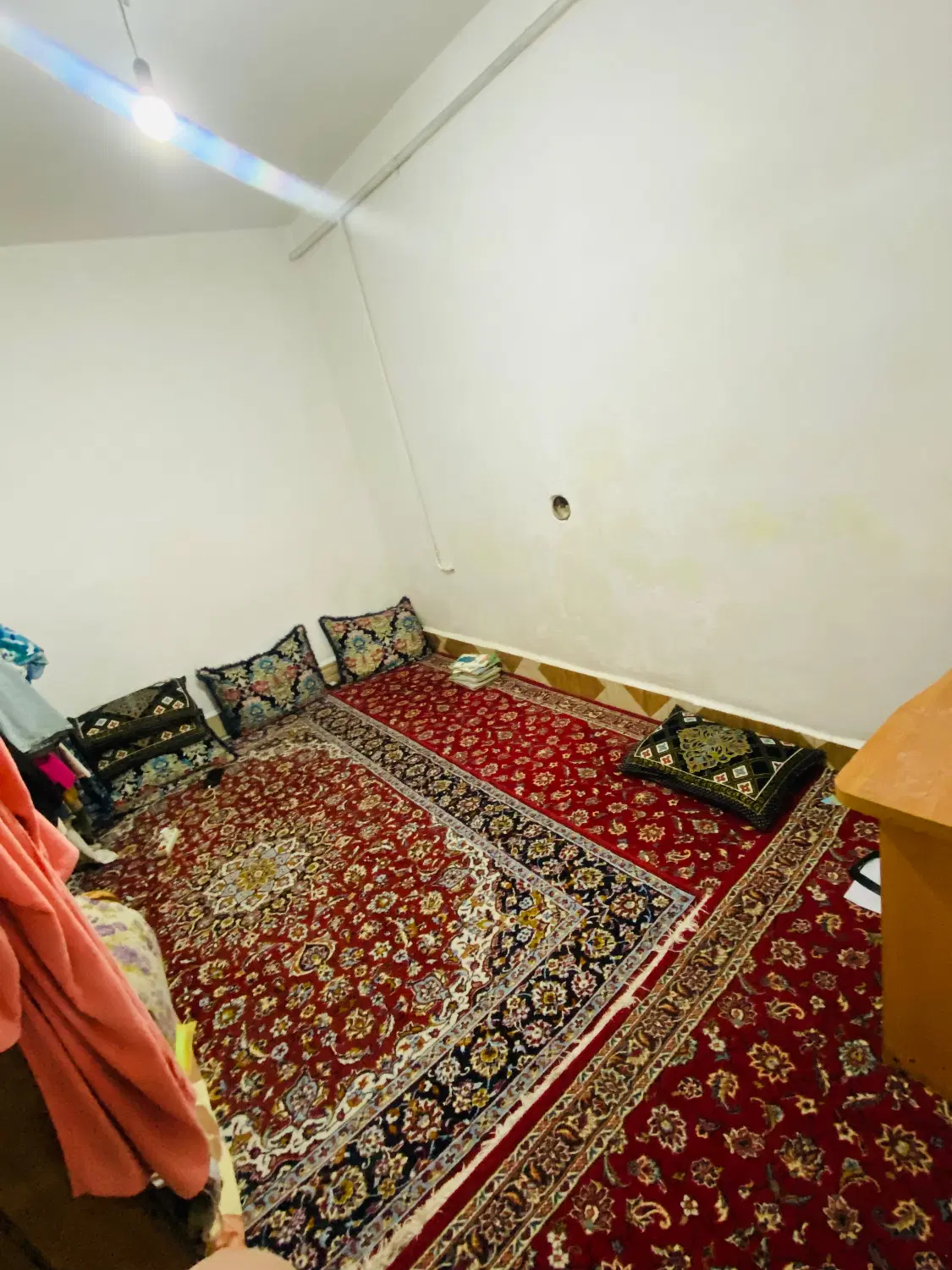 اجاره منزل مستقل ۳۰۰ میلیون رهن با اجاره ۸ میلیون