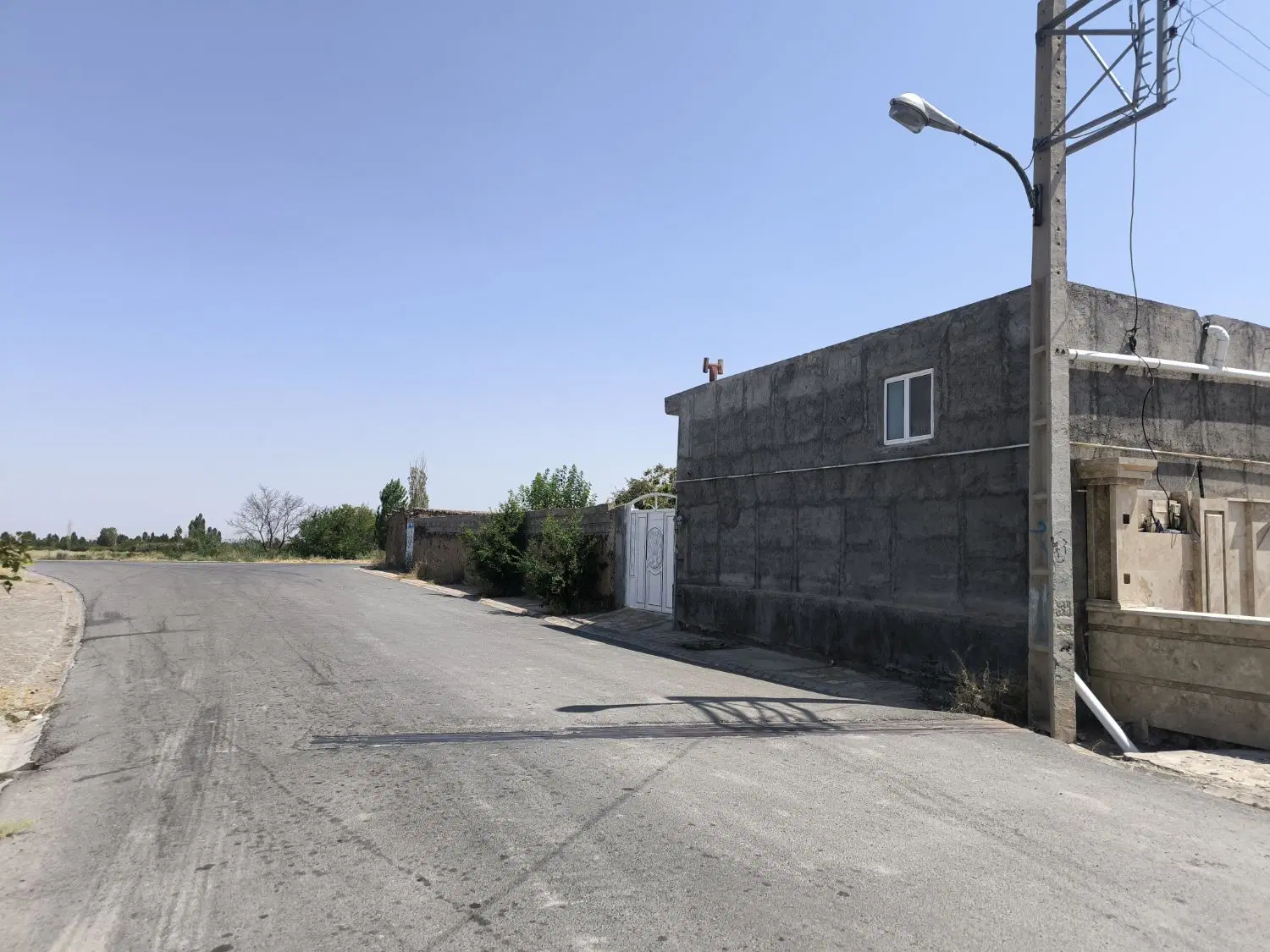 فروش خانه ویلایی در ورودی روستای بلجک