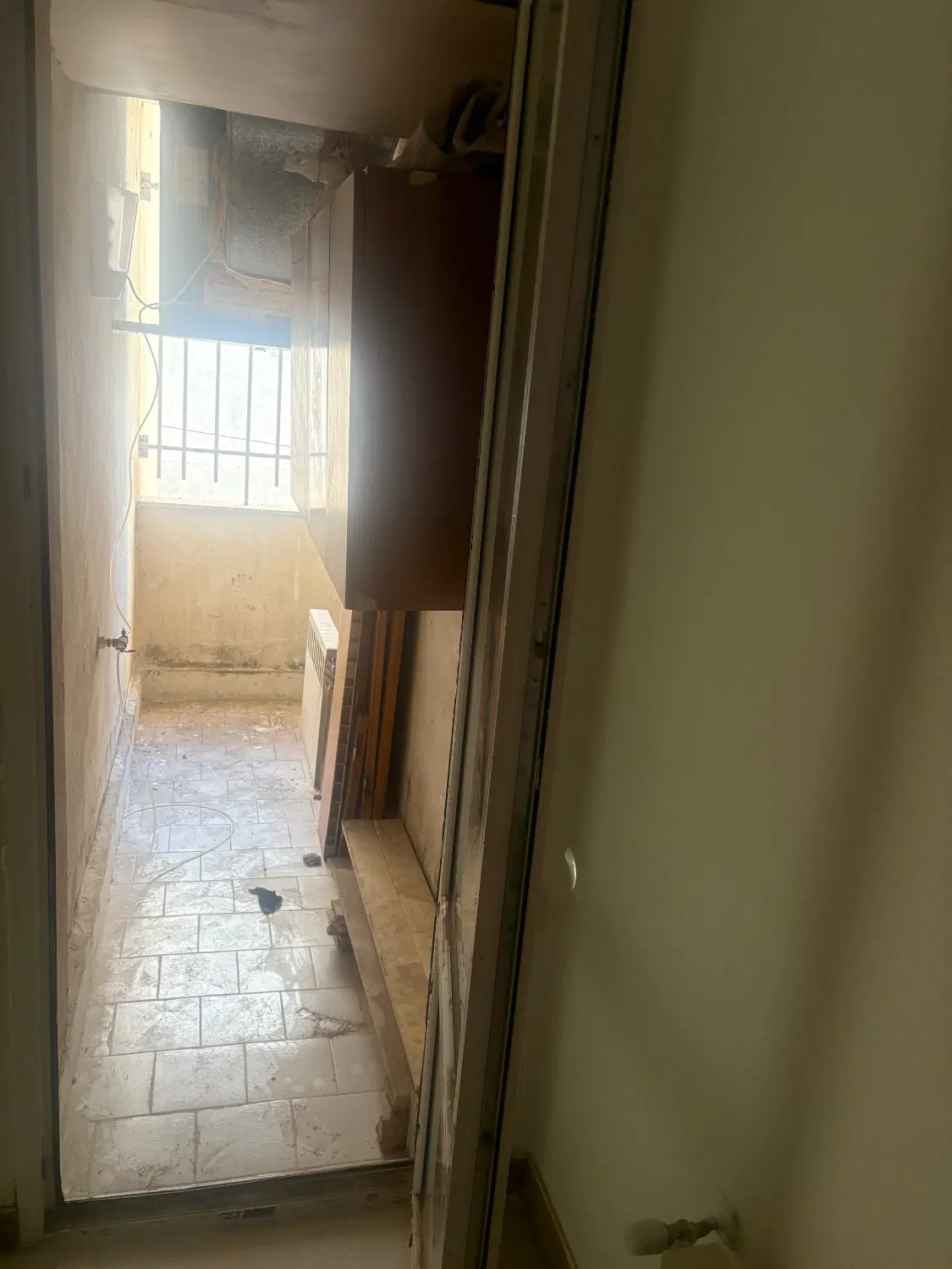 پرند فروش فاز ۵ با پارکینگ و انباری