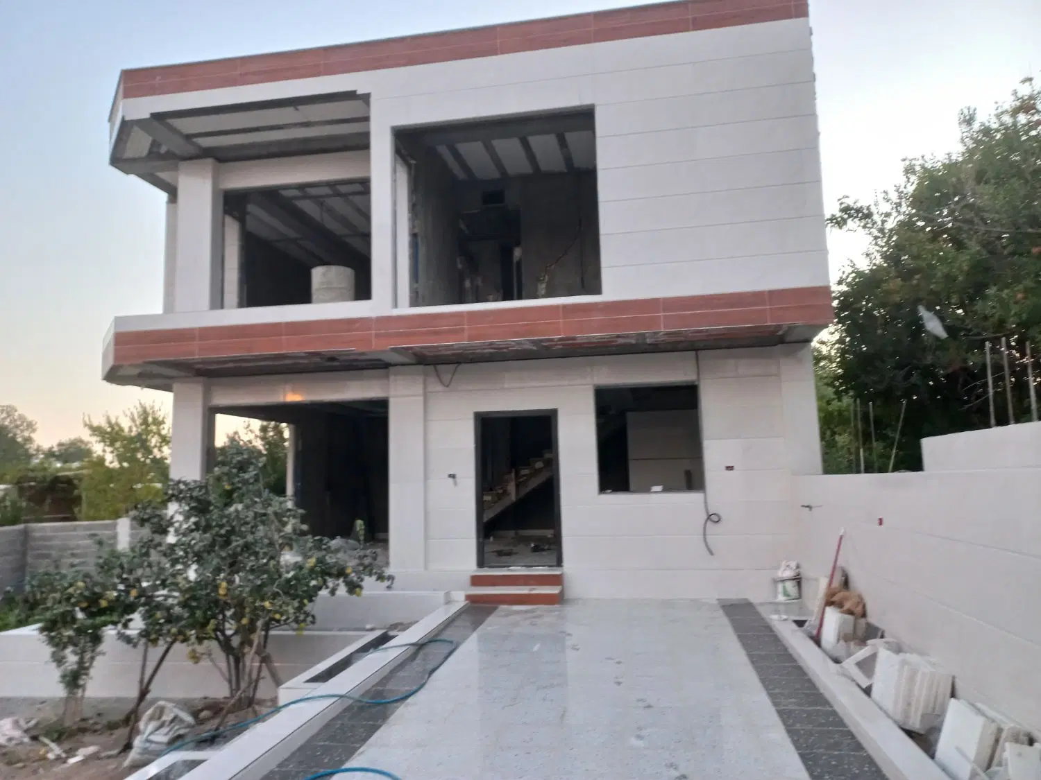زمین مسکونی