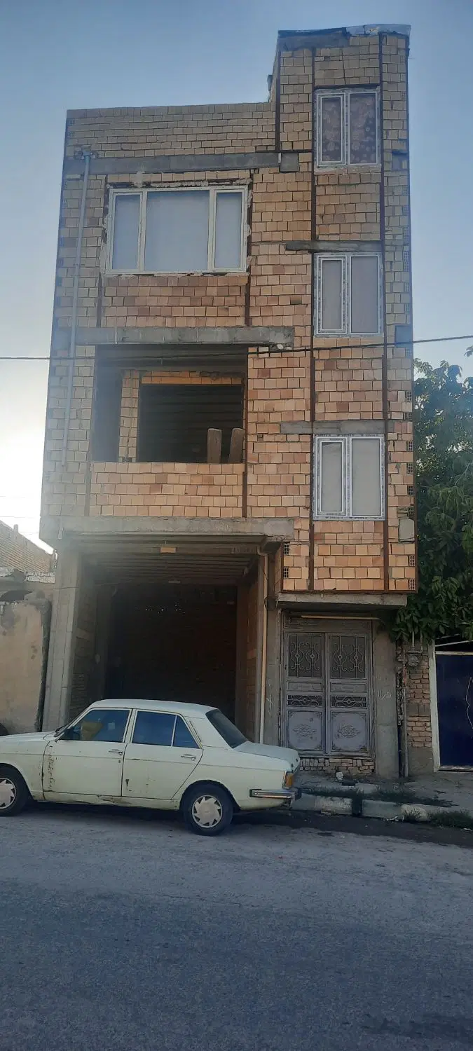 فروش ملک تجاری  و مسکونی بر خیابان چشمه سفید