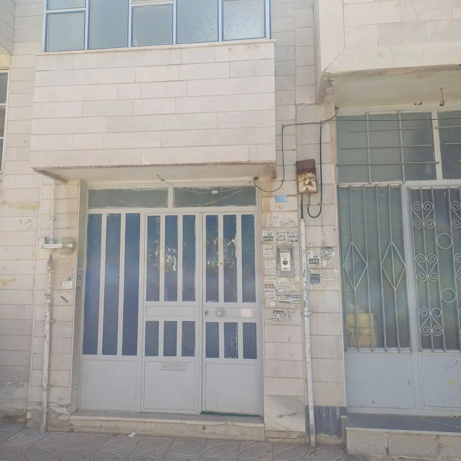 خانه ویلایی واقع در آخر مسکن