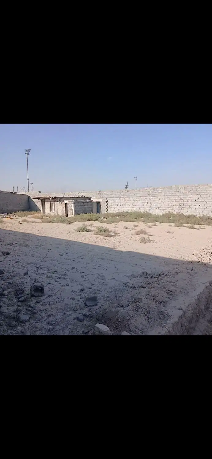 ۶۴۰متر زمین چهاردیواری روبه روی تالار باغ گیلاس