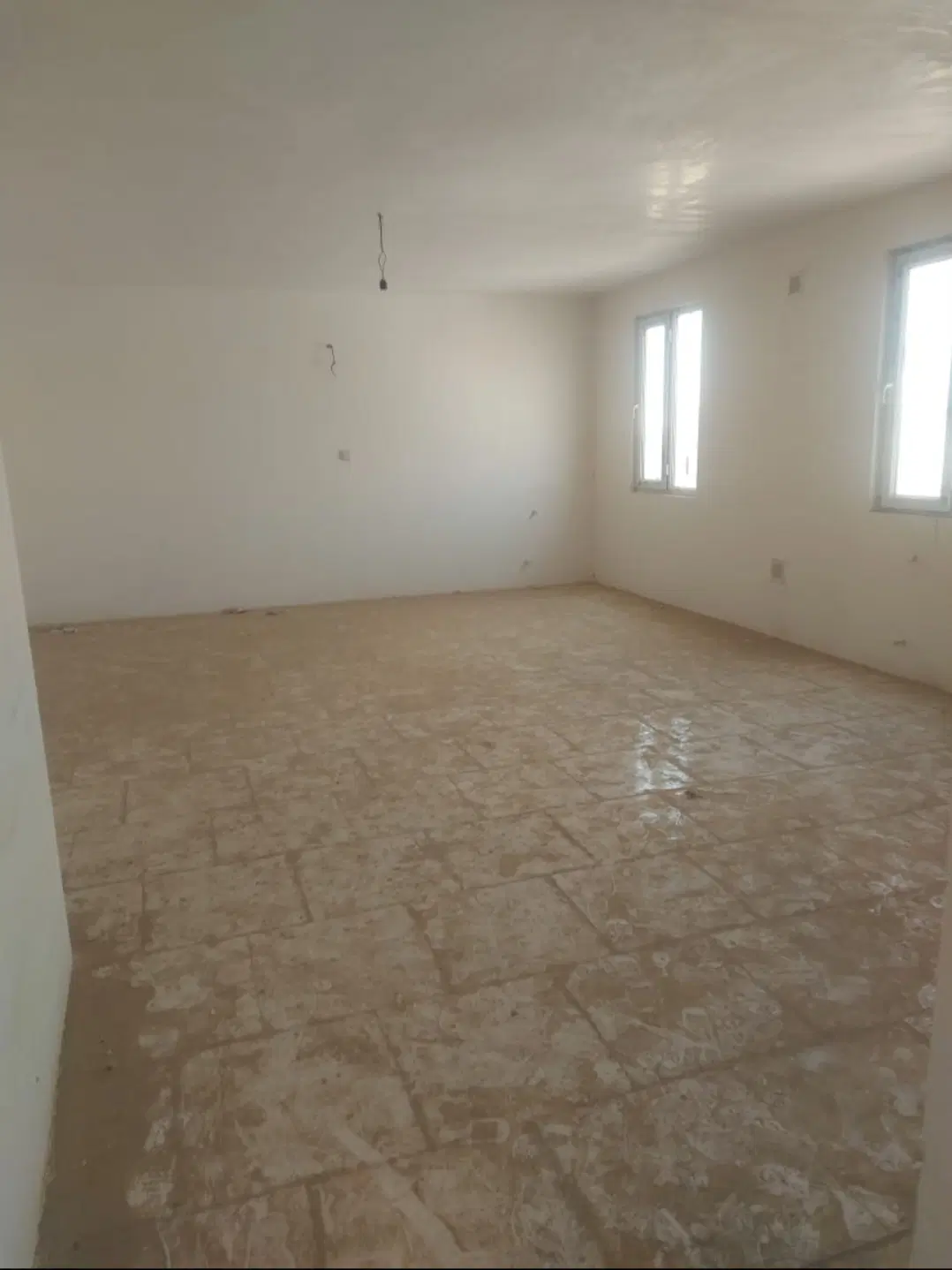 آپارتمان 82متری با پارکینگ‌و انباری مسقف