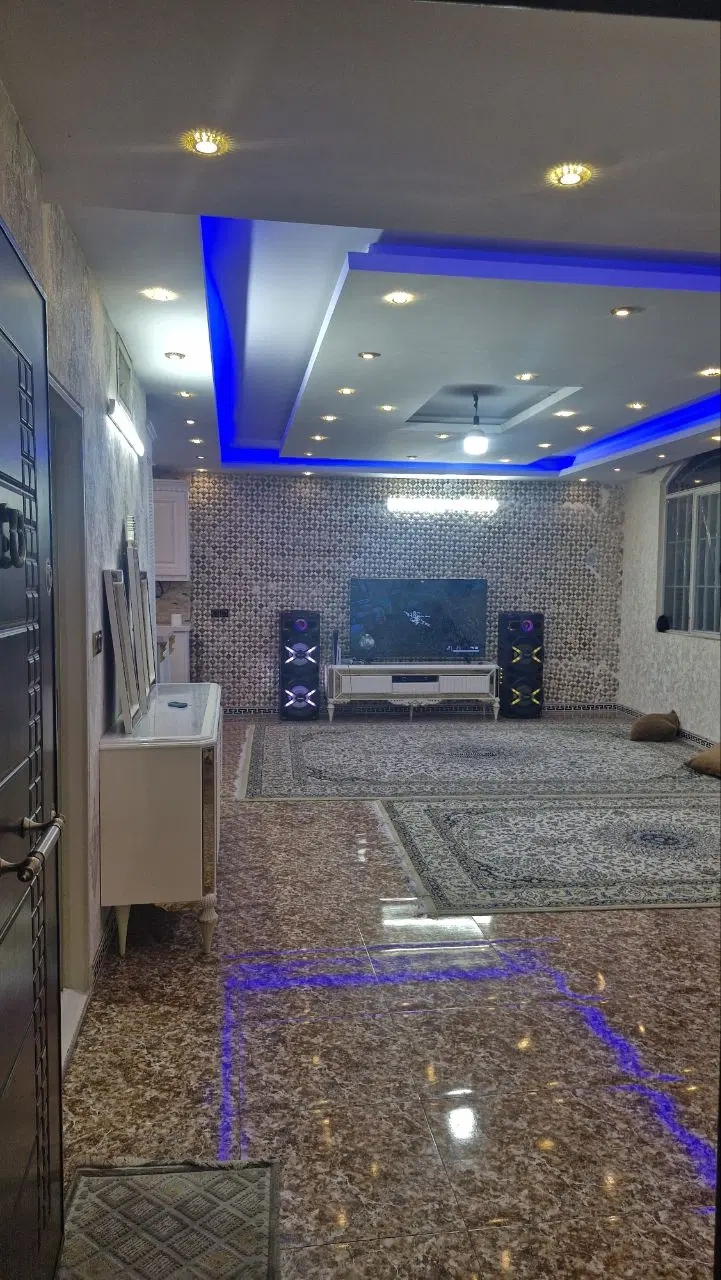 یه واحد۷۵متری تاریخ تخلیه برج ۸