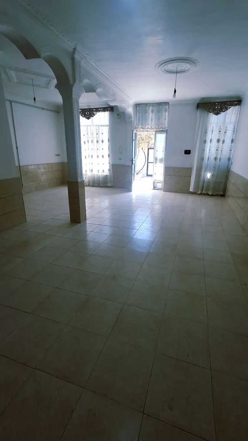 همکف مستقل امیر کبیرغربی