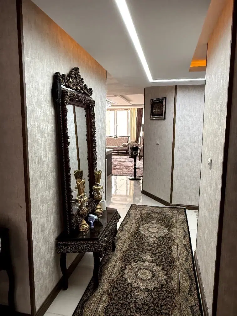آپارتمان ۱۳۵متر سه خوابه