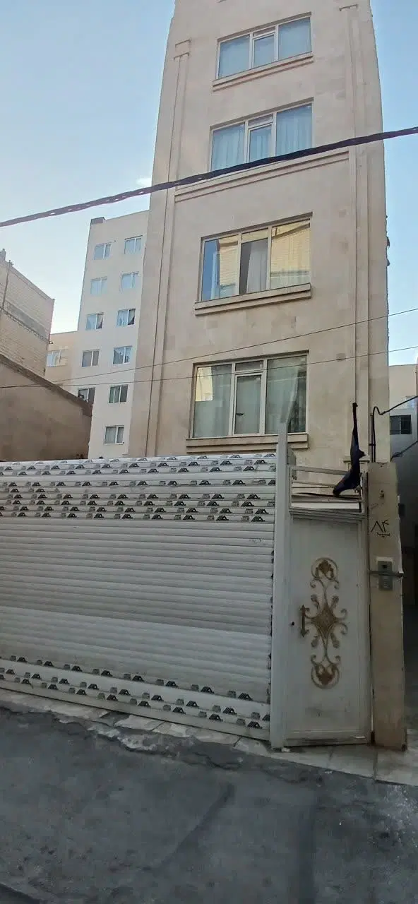 ۱۰۵ متر مفتح ۱۲