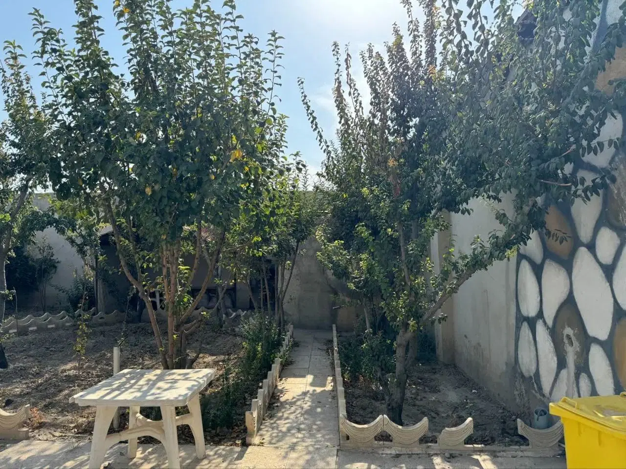 باغچه _ویلا_۴۰۰متری_مسکونی