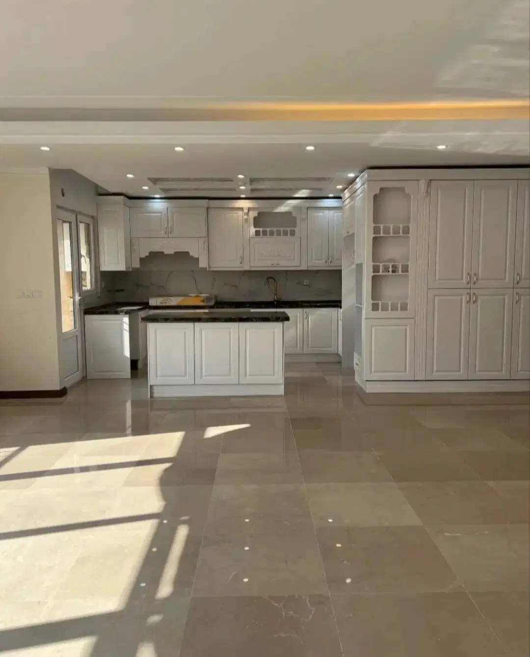 145متری .3خواب .تک واحدی .فول امکانات .رباط سوم