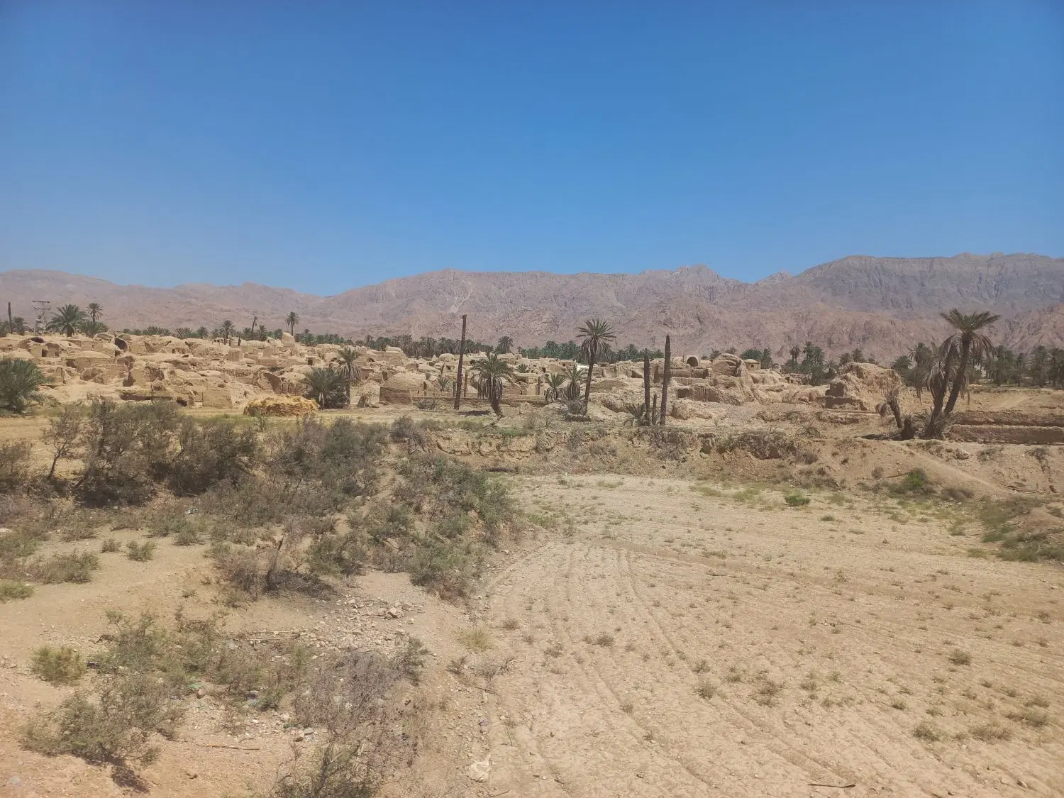 کارگاه ۱۱۰ مترمربع