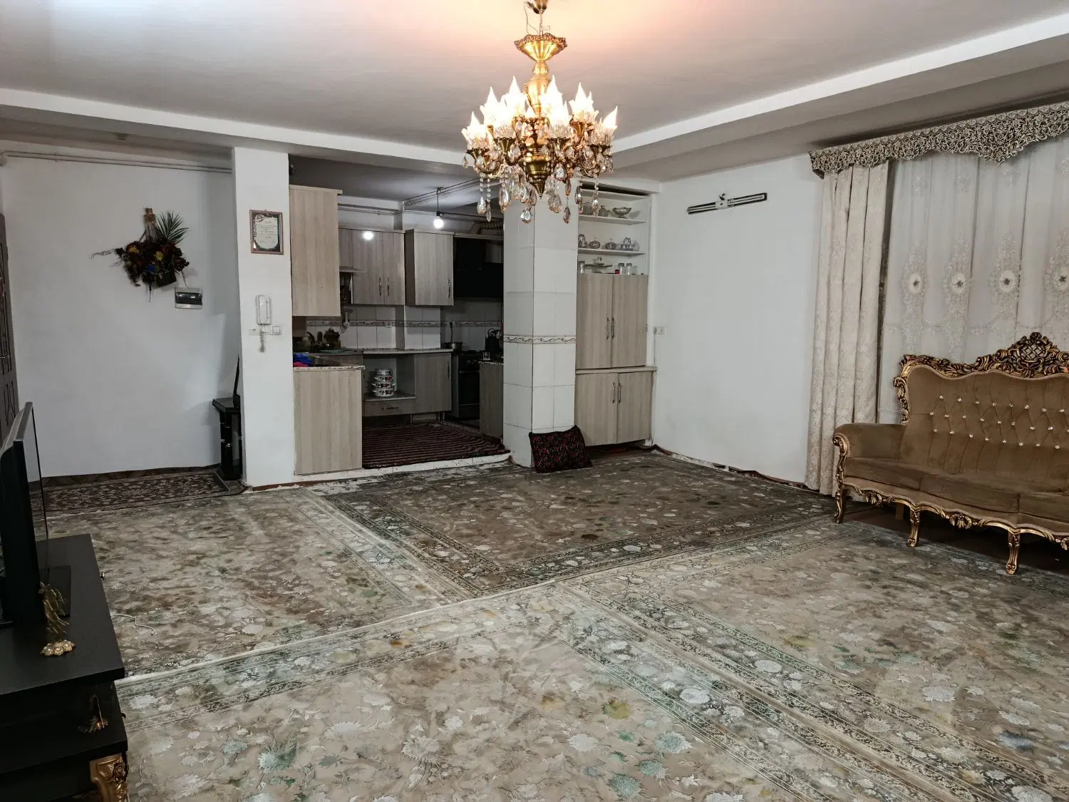 ۱۱۰متر جنوبی و نورگیر ۲خواب کم‌واحد  مهرآرا