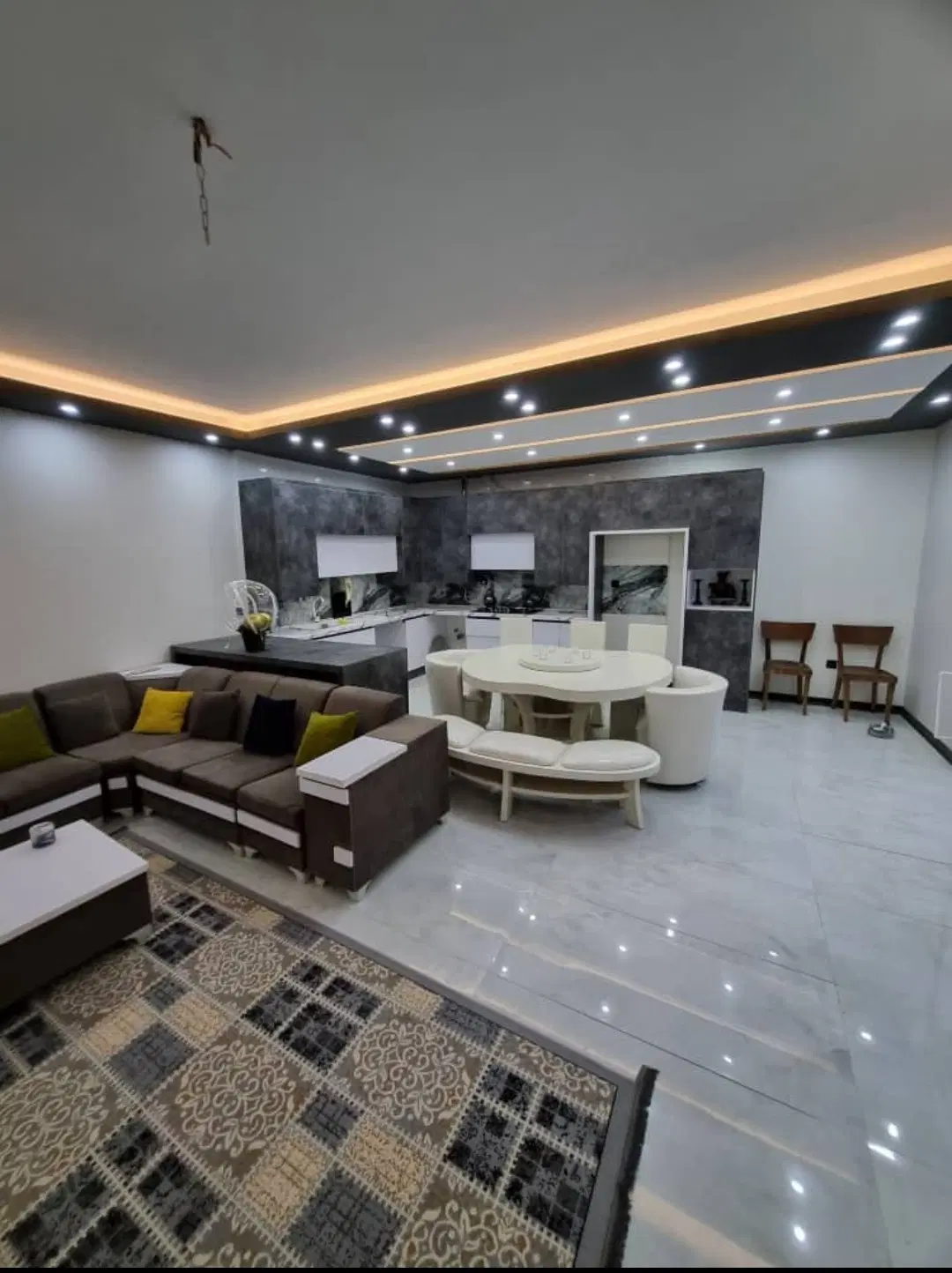 ۱۲۰متر _ فول امکانات _ تاپ لوکیشن