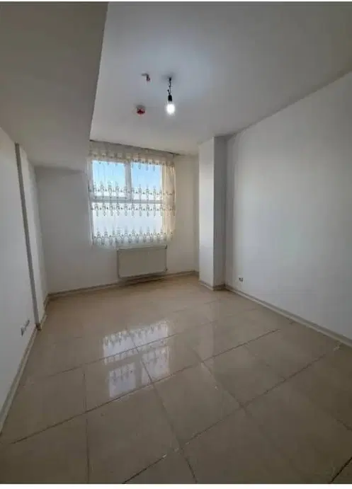 فروش مغازه ۶۰ متری تجاری خیابان آزادی