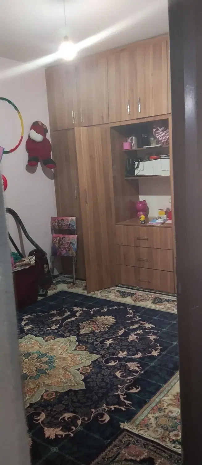 خانه همکف درب پارکینگ راه جدا