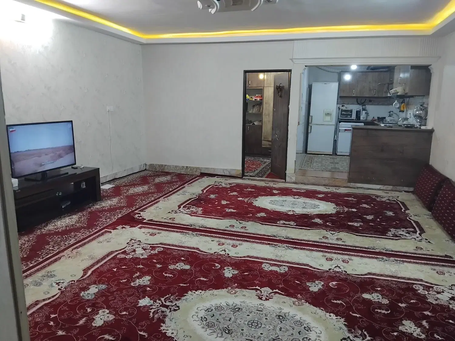 منزل دو طبقه ویلایی