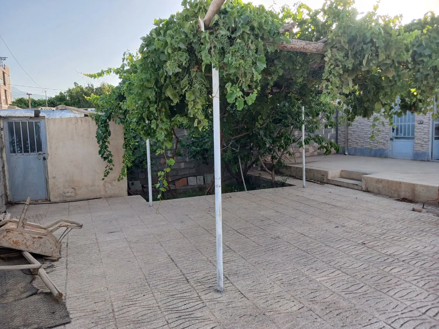 فروش خانه ویلایی در راین