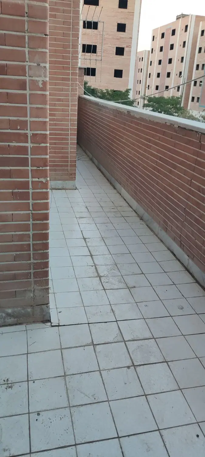 مسکن مهر فولادشهر محله e5 طبقه اول
