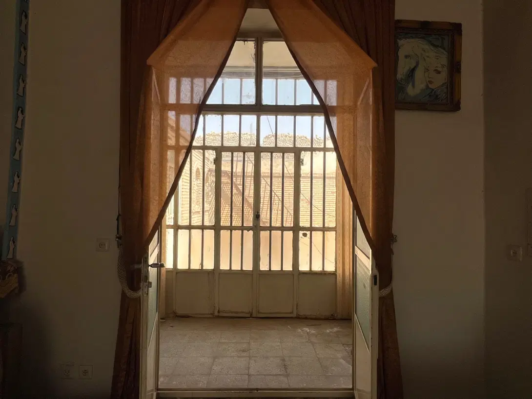 ملک ۳۳۰ متری ۵۲ متری امامشهر