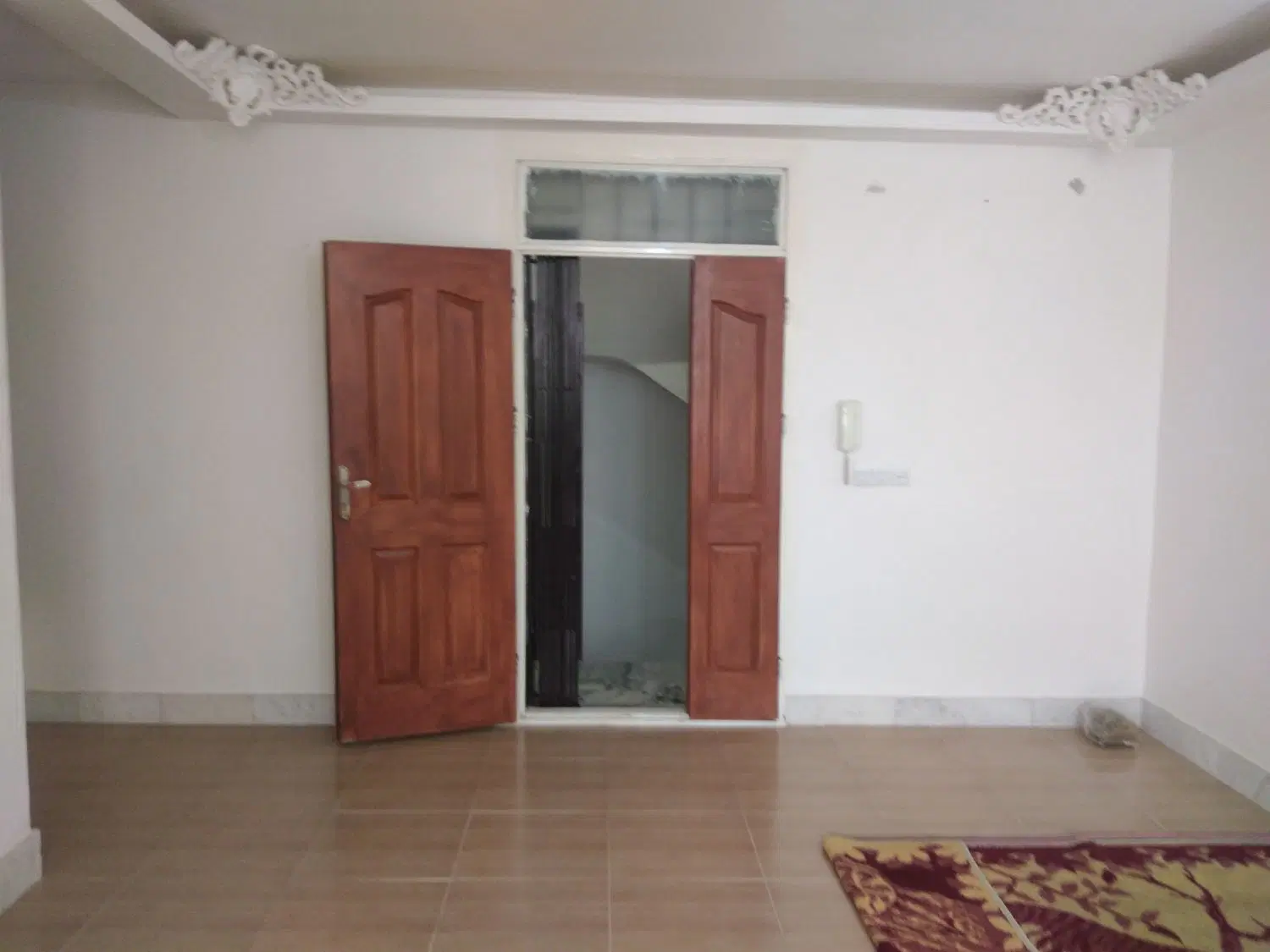 آپارتمان تک واحدی