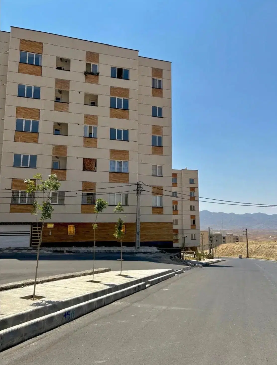 مسکن ملی گیلاوند