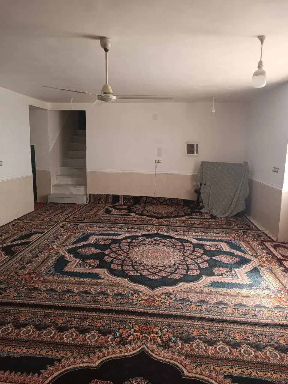 اجاره مغازه خیابان جوان جنب ارایشکاه جوان