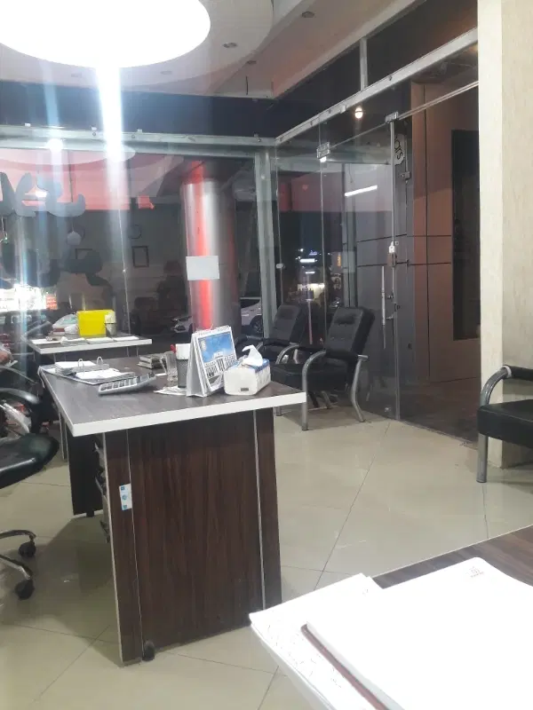 منزل در بستی بر خیابان اصلی