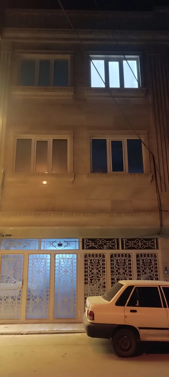 واحد همکف ۱۲۰ متر
