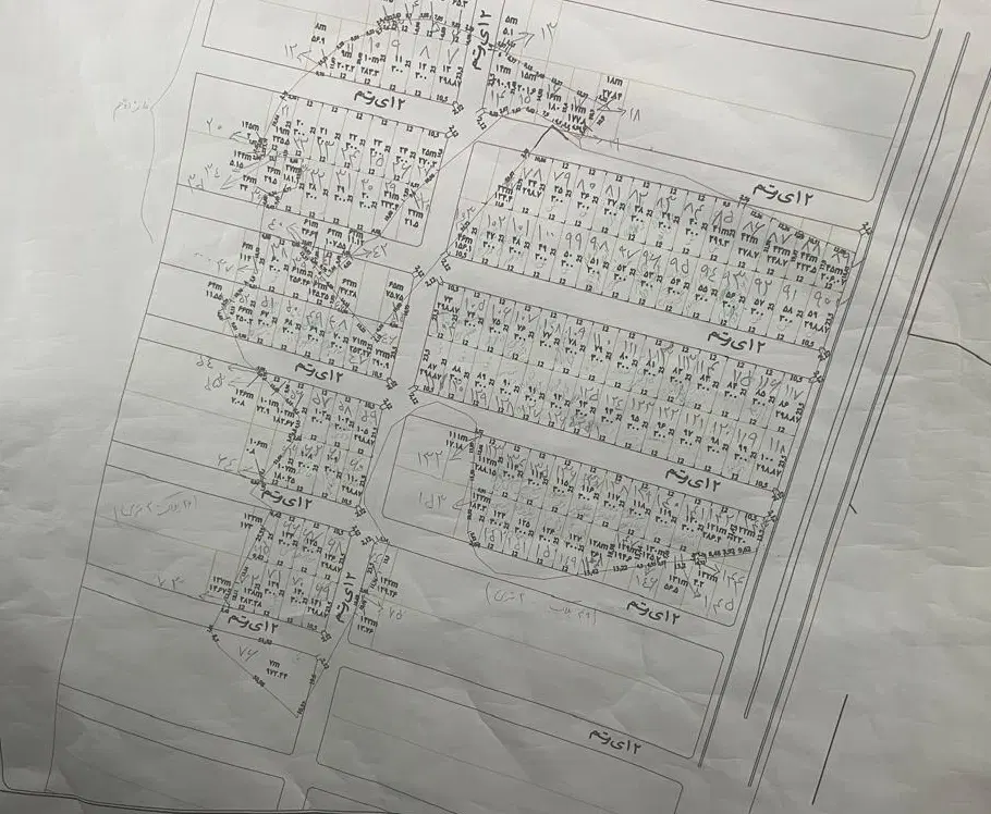 یک قطعه زمین 300 متری