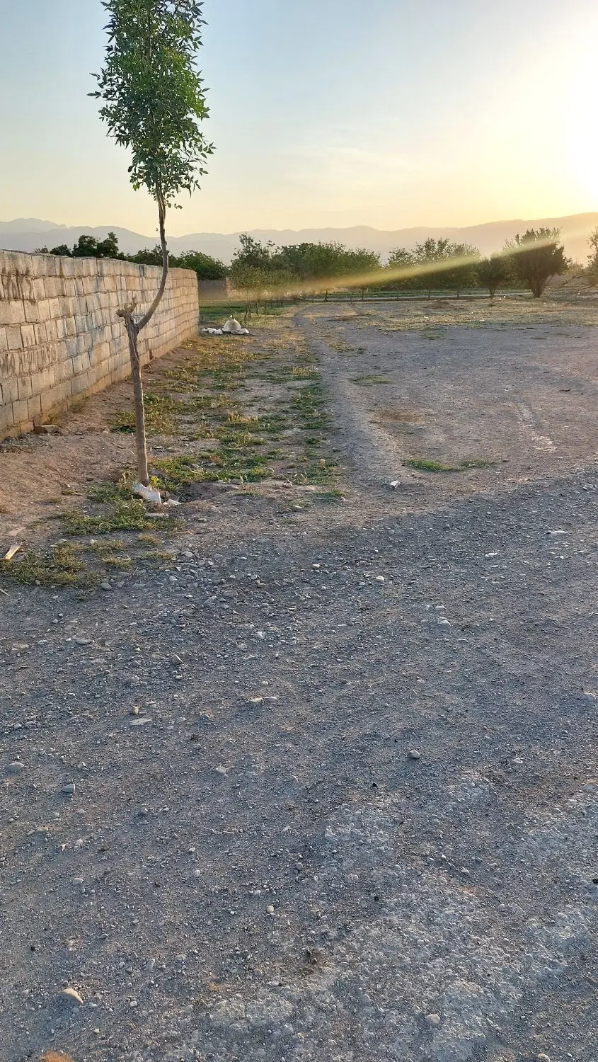 200متر زمین با سند تکبرگ