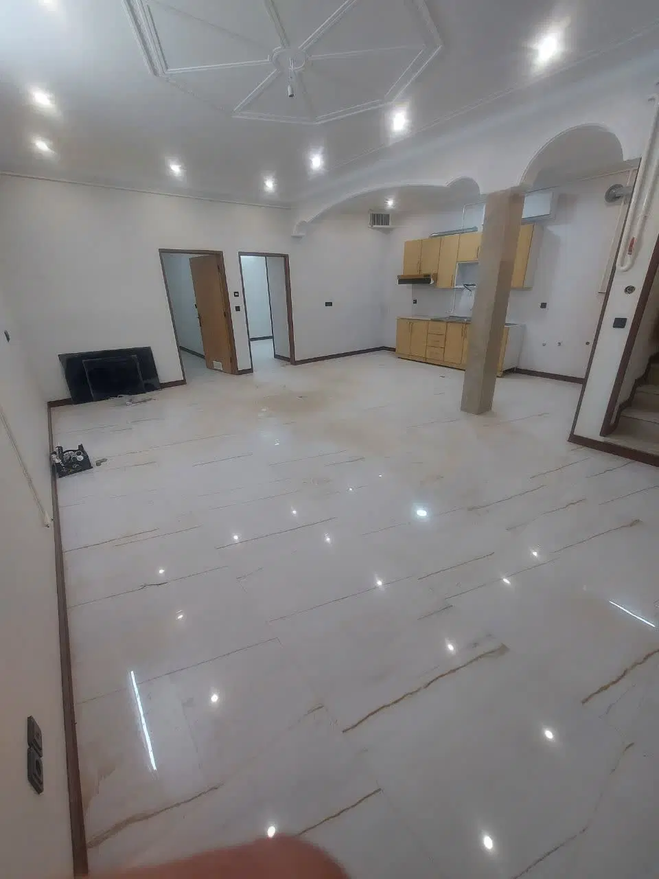 دفتر کار یا مطب جنب بیمارستان مرتاض