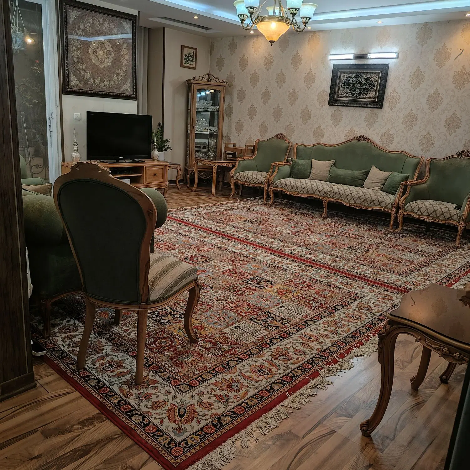همکف ۹۶ متر + ۵۰ متر حیاط اختصاصی ،۲ پارکینگ