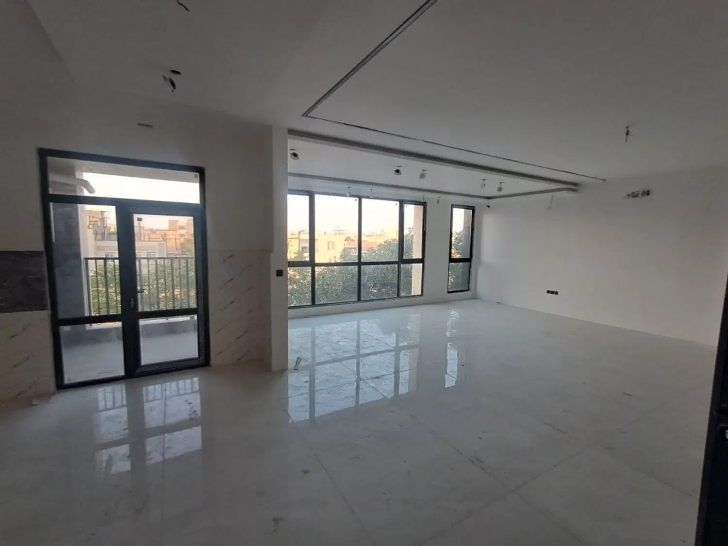 ۶۷ متری مطهری شمالی ۳۹