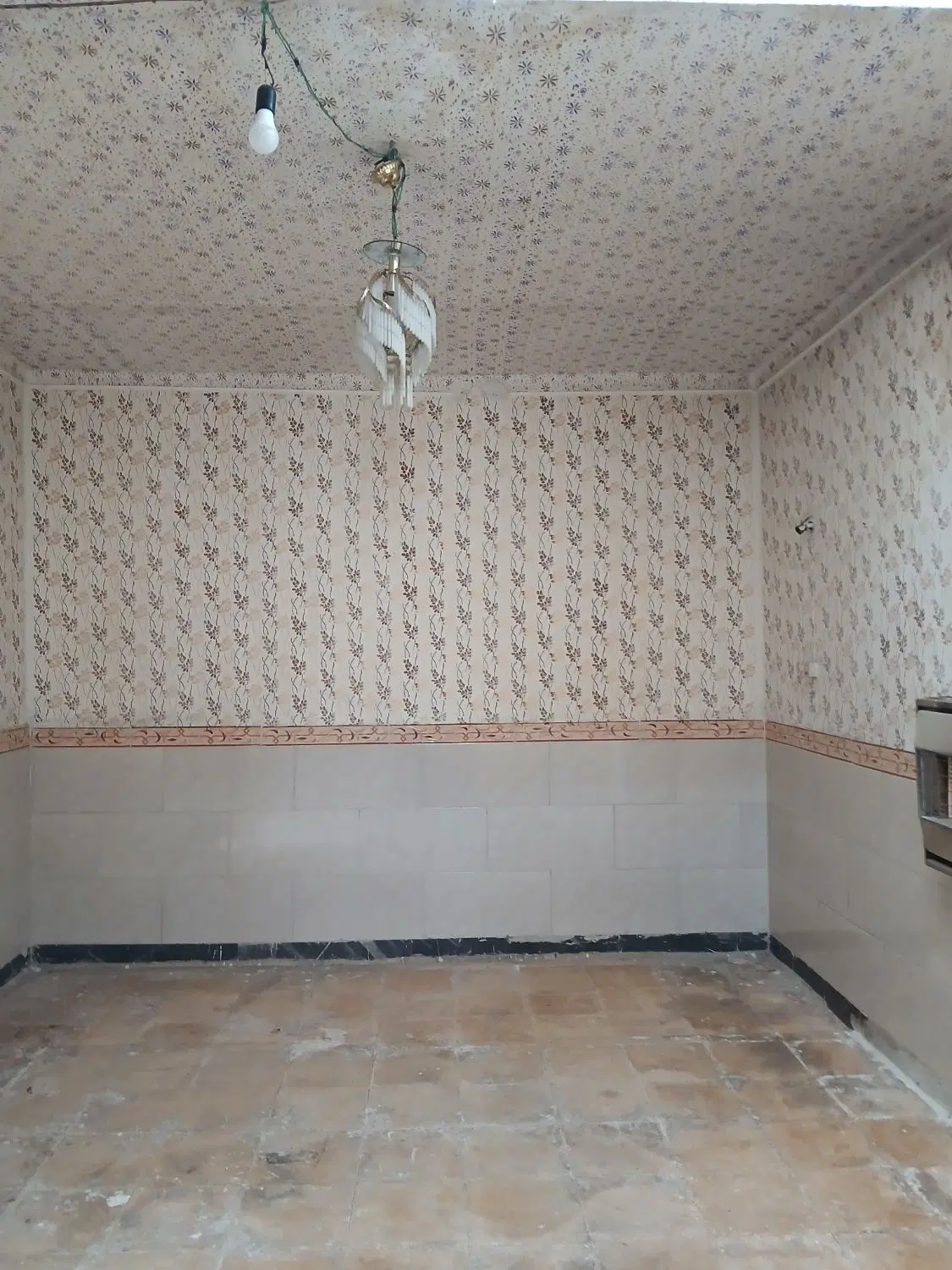 منزل ۱۳۰ متری