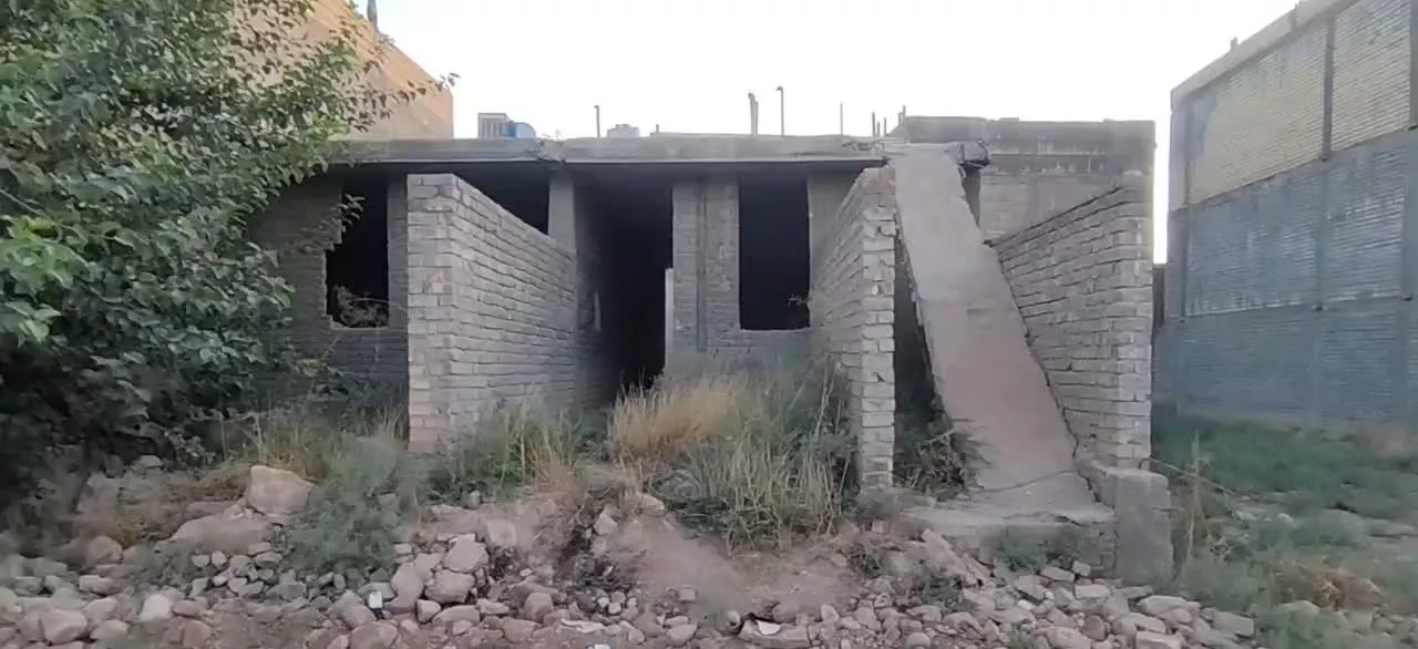 اسکلت در جرسقان سلطان اباد اسکلیت