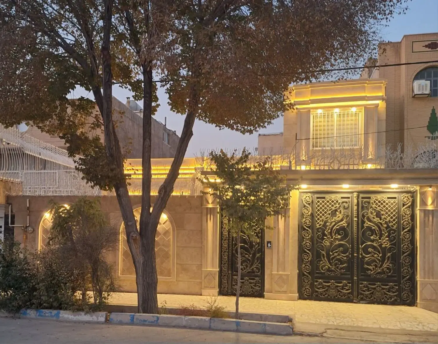 ویلایی نما رومی