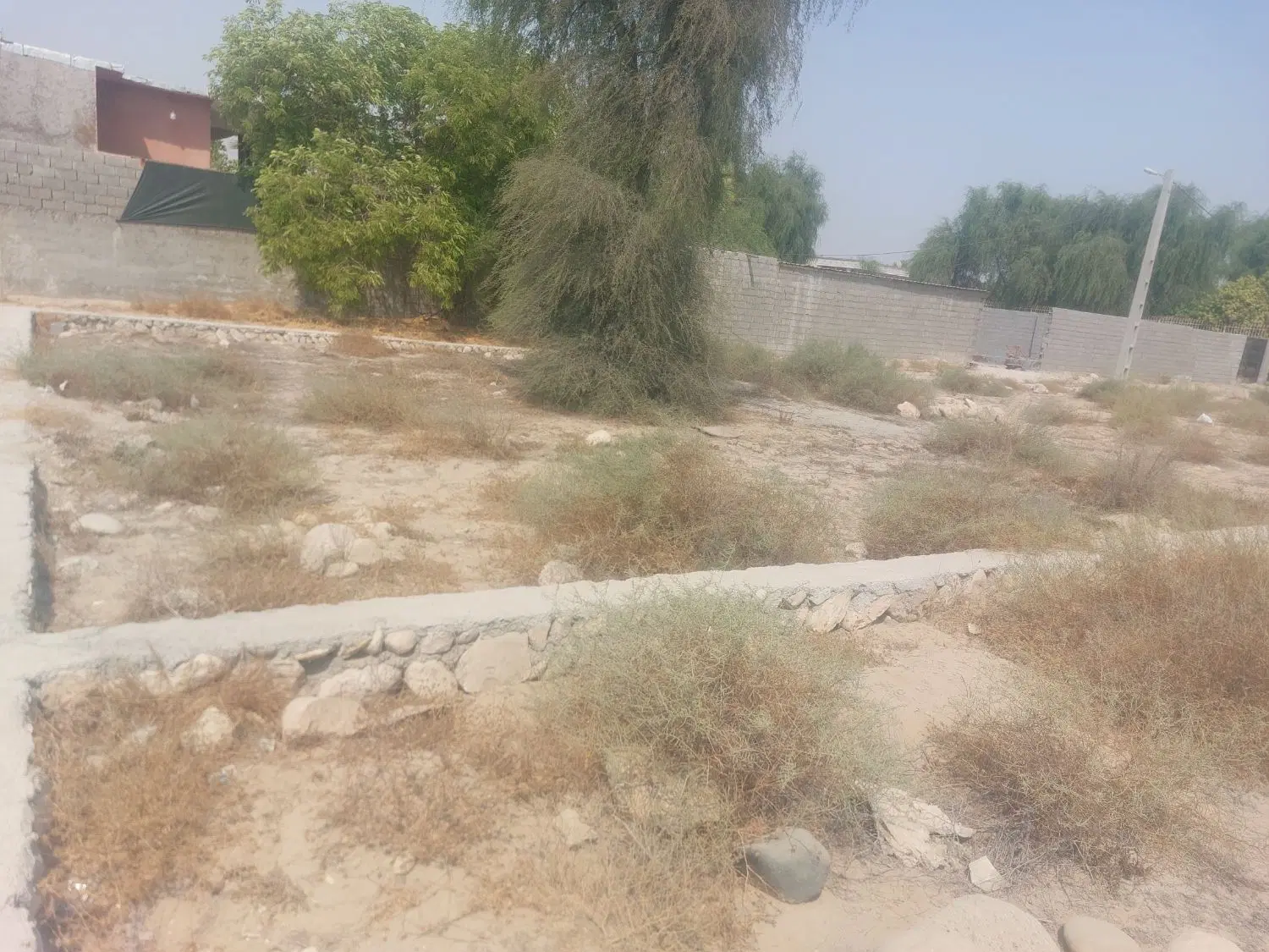 ۶۰۰ متر زمین شهرو